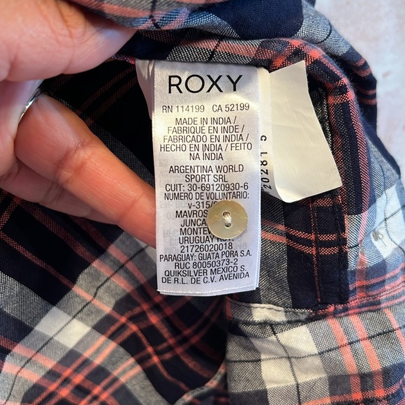 Roxy Sweater Womens Medium Red Black Plaid Draped Open Front Cardigan Hooded - Picture 6 of 9